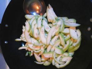 吃虾可以吃葫芦瓜吗女生,女性饮食搭配的奇妙组合